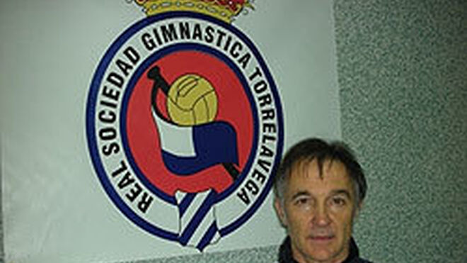 José Gómez, mecánico de Renault y entrenador en Segunda B