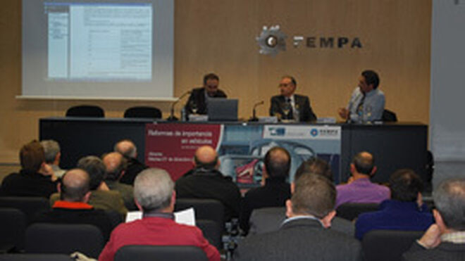 Los talleres de Alicante reciben formación sobre el Real Decreto de reformas en los vehículos