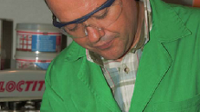 Cesvimap analiza las reparaciones con adhesivos Loctite