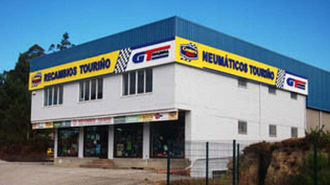 Recambios Touriño incorpora el logo de Center’s Auto