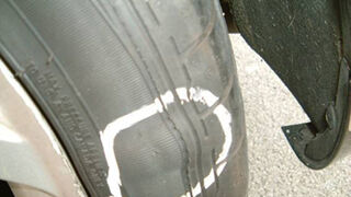 ¿Por qué un neumático en mal estado contamina más?