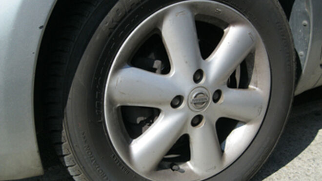 1 de cada 4 coches en Girona lleva neumáticos en mal estado