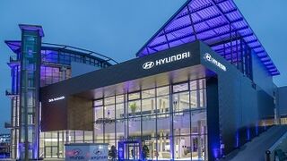 Hyundai estrena en Alemania el primer concesionario de Europa con la nueva identidad