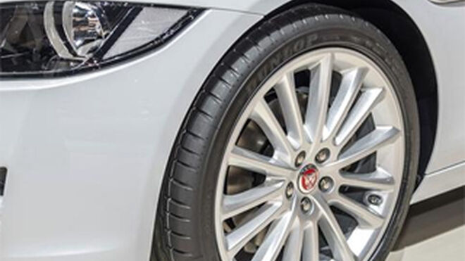 Dunlop equipa con sus neumáticos al nuevo Jaguar XE