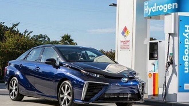 Toyota prepara el desembarco en España de su coche de pila de combustible
