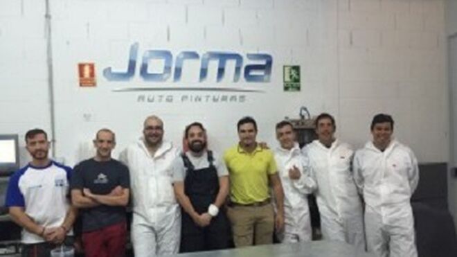 PPG forma a talleres clientes de Autopinturas Jorma