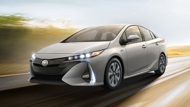 Toyota ve más cerca sus coches 100% eléctricos