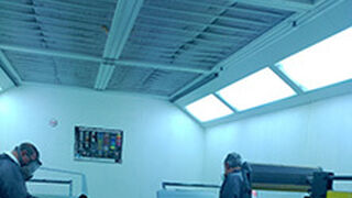 R-M presenta el nuevo UV Light Filler Grey en Asturias