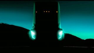 Tesla presenta en octubre su nuevo camión eléctrico