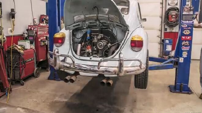 Pasos para restaurar el motor de un Volkswagen Beetle