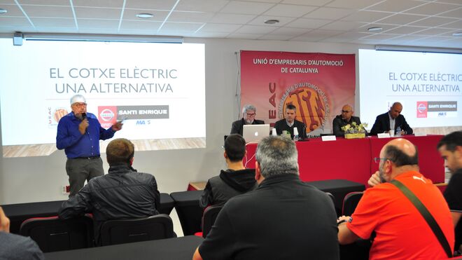 La Unió d'Empresaris analiza el mercado de los eléctricos en Cataluña