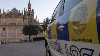 Detienen a dos hombres por robar en un taller de Sevilla