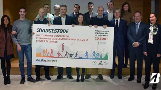Bridgestone y First Stop donan 20.500 € a AECC para la investigación del cáncer infantil