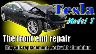 La espectacular reparación de un Tesla Model S "a martillazos"