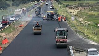200.000 neumáticos usados para hacer una carretera en México