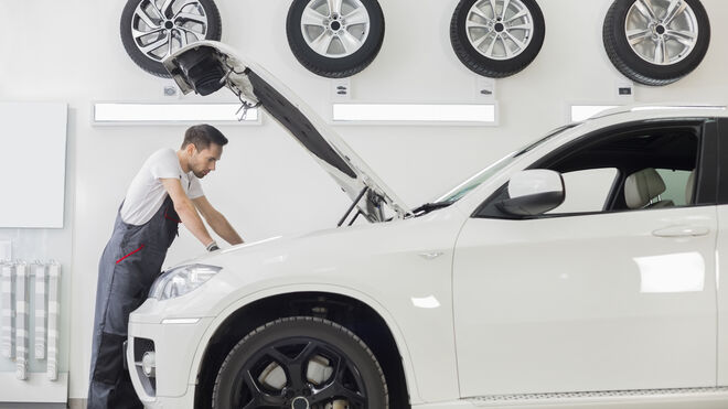 La revisión de los coches de empresa: diez elementos clave para su mantenimiento