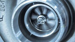 ¿Por qué es importante la lubricación en el turbocompresor?