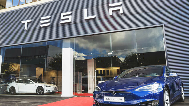 Tesla amplía su red en España con la apertura de dos centros en Sevilla y Málaga