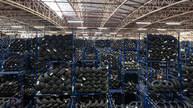 Top Recambios llega al millón de neumáticos en stock