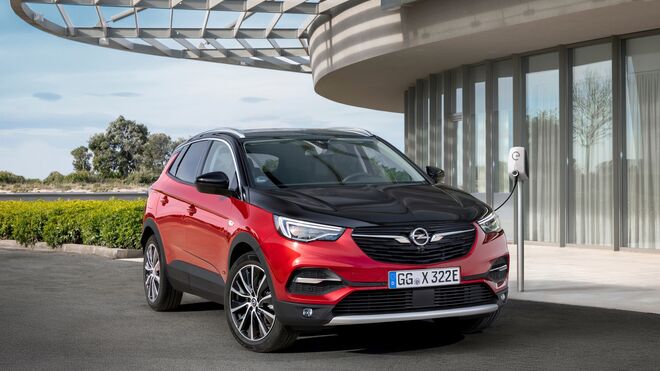 Alerta por una grieta en la rótula del eje trasero de los Opel Hybrid 4 y Grandland X
