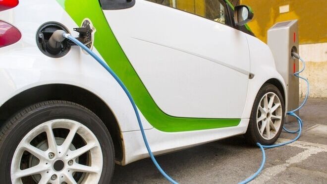 Reducir el IVA de los vehículos eléctricos podría triplicar el mercado en España