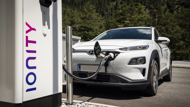 Llamada a revisión de Hyundai para sustituir las baterías de los Ioniq y Kona y del autobús Elec