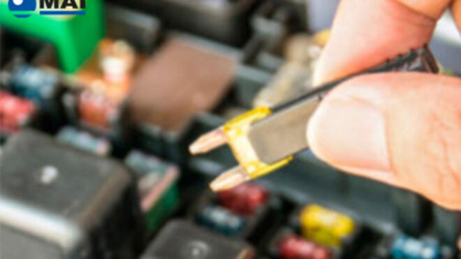 ¿Es seguro aumentar los voltios o amperios de las piezas eléctricas en un vehículo?