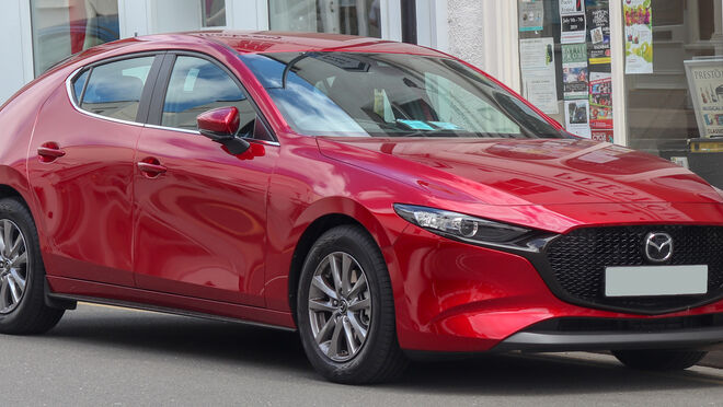 Roberlo ayuda a reproducir el rojo de Mazda “Soul Red Crystal” 46V en 15 pasos