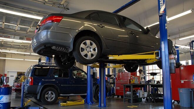 Aumentan los coches "muertos" en el taller: ¿qué hacer cuando un cliente abandona su coche?