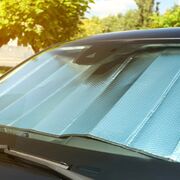 Cómo proteger el interior de tu coche del sol