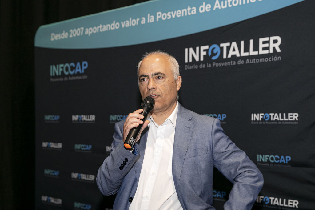 Ángel Palacios, coeditor de Infocap