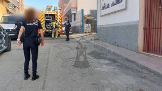 Extinguido un incendio en un taller mecánico situado en Puerto de Mazarrón (Murcia)