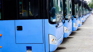 Los autobuses de menos de cinco años cuentan con nuevos tipos de propulsión