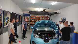 RecOficial Service forma a sus talleres en reparación de vehículos eléctricos