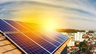 Repsol, Caser y Ganvam se unen para promover la energía solar en talleres y concesionarios