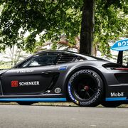 Michelin equipará el Porsche GT4 eléctrico con neumáticos de materiales sostenibles