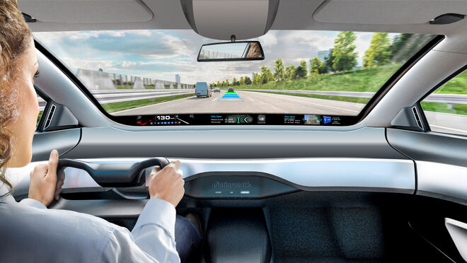 ¿Hacia la desaparición de las pantallas del interior del coche para integrarlas en parabrisas?