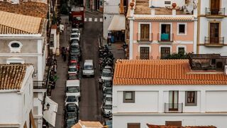 Saturación en los talleres de Ibiza: la falta de espacio impide ampliar o abrir nuevos centros
