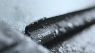 Bosch promueve la revisión de escobillas  limpiaparabrisas "para ver lo que realmente importa"