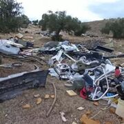 Localizado en Jaén un vertido ilegal de piezas de carrocería procedentes de un taller