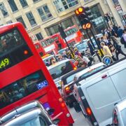 Reino Unido consultará a sus ciudadanos sobre prohibir la venta de coches de combustión en 2030
