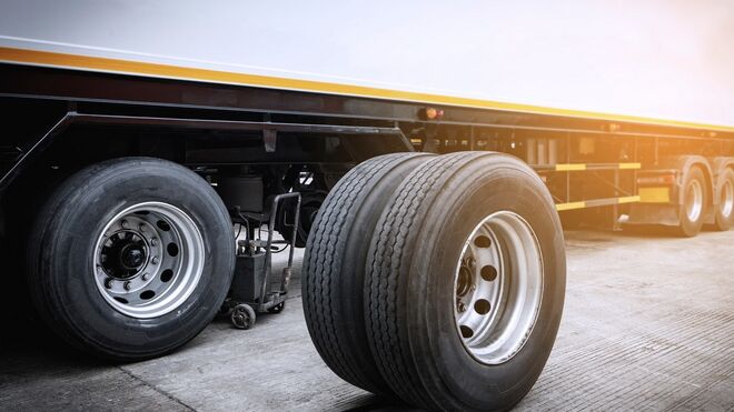 Así quedan los aranceles definitivos sobre importaciones de neumáticos de camión chinos