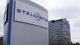 Stellantis cifra en 16.000 los vehículos afectados por riesgo de incendio en las baterías