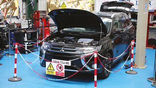 Los tres pasos imprescindibles para que un taller pueda reparar vehículos eléctricos