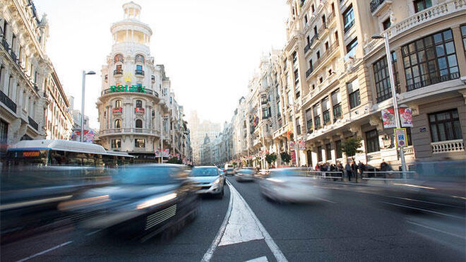 La automoción española pide al futuro Gobierno adaptar los planes de movilidad a la realidad del país