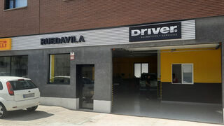 Ruedávila estrena instalaciones con los colores identificativos de Grupo Driver