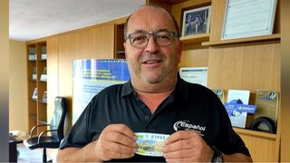 El dueño del taller gallego premiado dos veces con la lotería: "El dinero se acaba pronto"