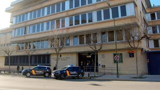 Detenido en Huesca el propietario de una finca convertida en hotel ilegal con taller incluido