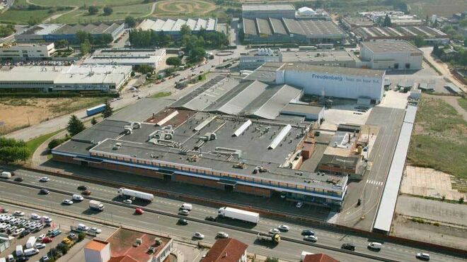 Freudenberg, matriz de Corteco, inaugura la reforma de su fábrica de componentes en Barcelona