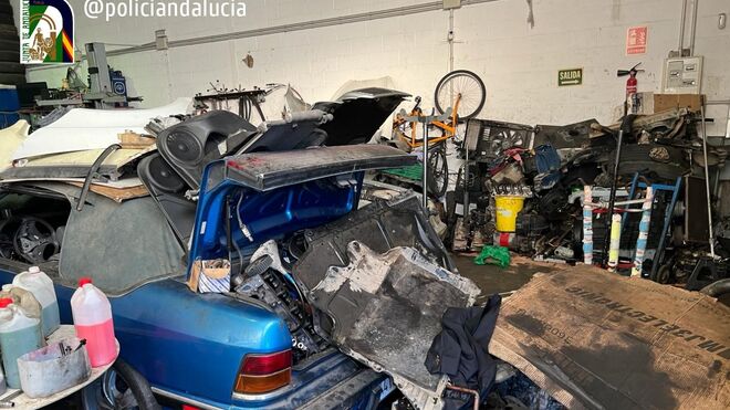 Una operación contra ilegales desmantela cuatro talleres en Huelva, dos de ellos en plena calle